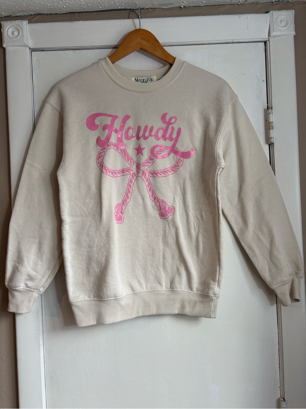 Wound Up Cream Crewneck with Pink “Howdy” Detail - Picture 1 of 6